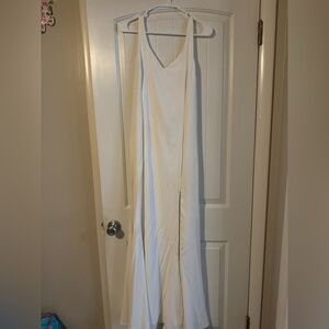 Lulu's White V-Neck Sleeveless Bridal Gown